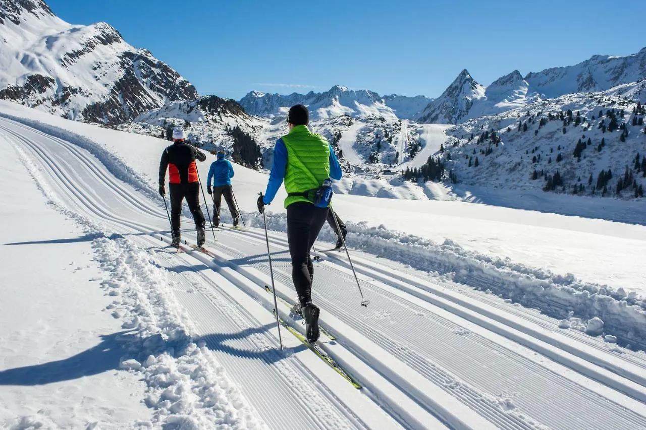 Apart Christopher Ischgl 0*,  Austria